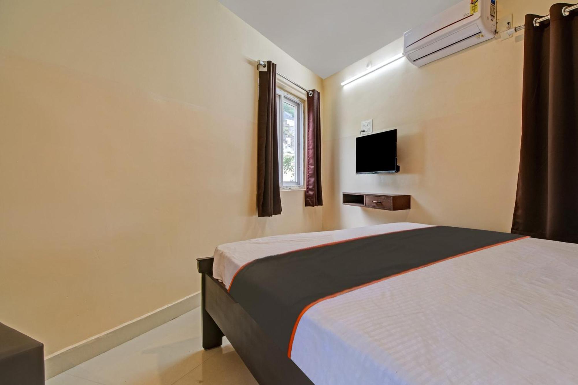 Hotel O Rsd Grand Gunadala Exterior foto